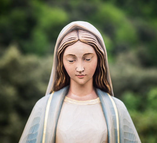 Ave María, te saludo con todo mi amor