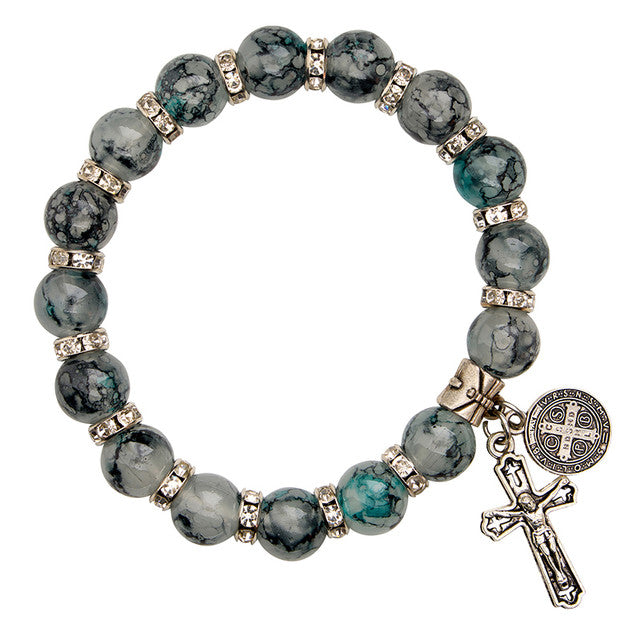 Brazalete con medalla de cuentas facetadas de San Benito