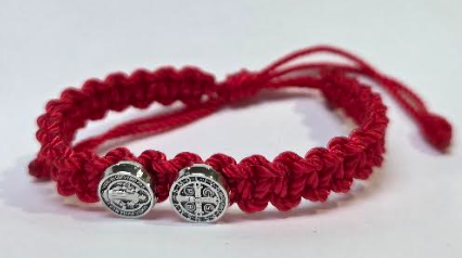 Pulsera con Doble Medalla de San Benito