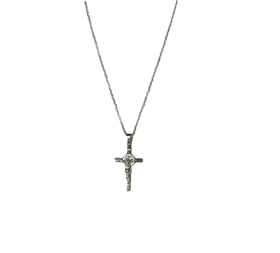 En Santa María del Monte, tienda católica,nuestra meta es evangelizar y nuestros productos nos ayudan a hacerlo, por eso te ofrecemos siempre lo mejor,como este "Crucifijo de acero inoxidable con la medalla de San Benito" símbolo de amor puro, de sacrificio y de entrega y la medalla de San Benito es una medalla sacramental cristiana a esta se le atribuye el poder de alejar las tentaciones y espíritus del mal.Adquiérelo y ayúdanos a llevar el mensaje de Cristo.¡Se parte de nuestra Misión!