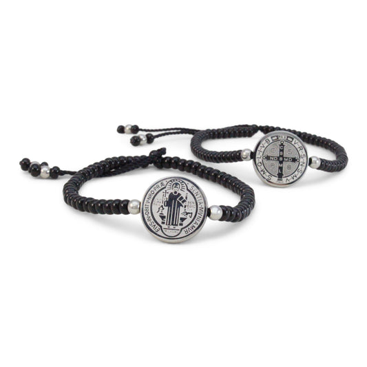 Pulsera de coral con medalla de San Benito