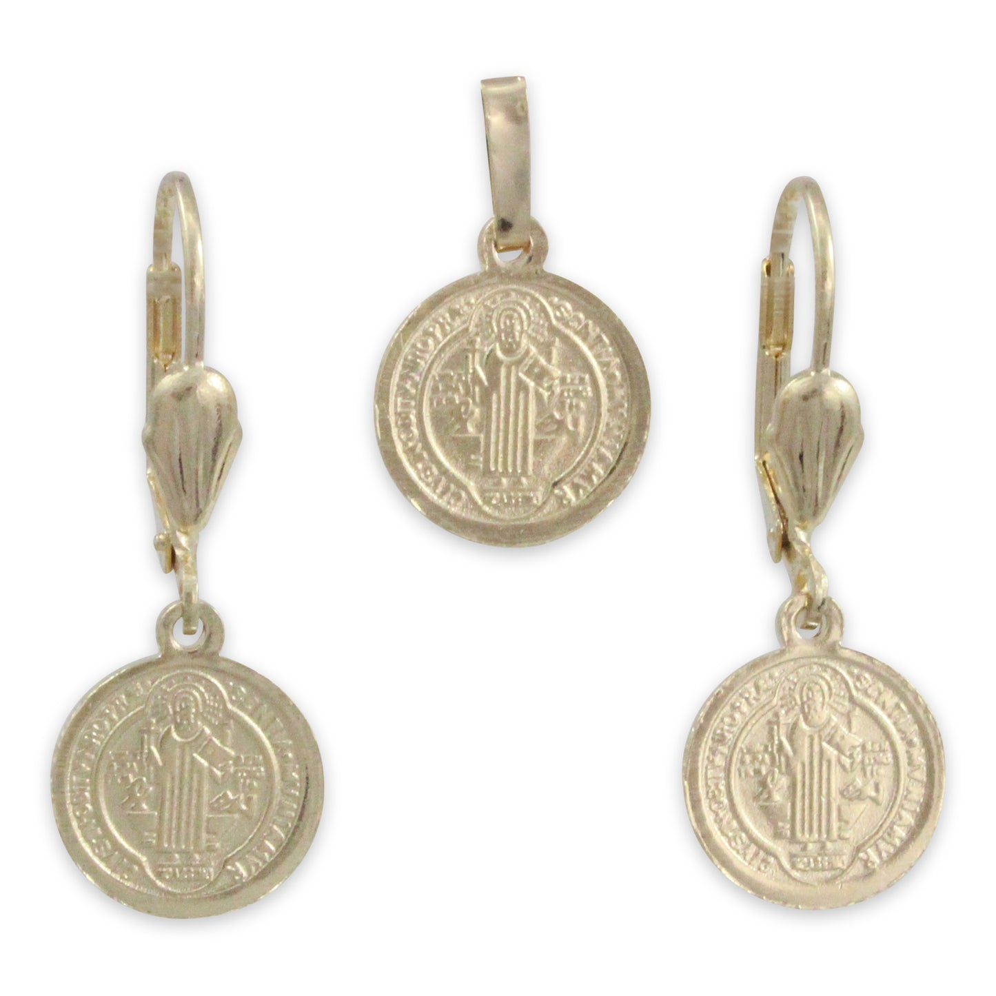 En Santa Maria del Monte tienda católica nuestra meta es evangelizar y nuestros productos nos ayudan a hacerlo, por eso te presentamos este Set de artes y medalla de San Benito en chapa de oro de la Virgen de Guadalupe y San Benito en nuestra sección de Joyería. Disfrútalo y ayúdanos a llevar el mensaje de Cristo.