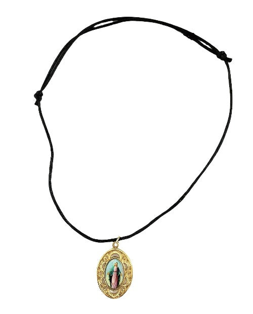 Medalla de La Virgen Milagrosa con hilo
