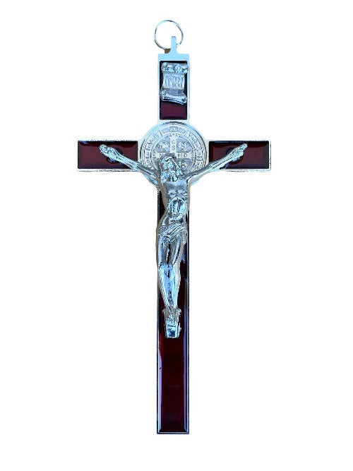 En Santa María del Monte, tienda católica,nuestra meta es evangelizar y nuestros productos nos ayudan a hacerlo, por eso te presentamos este "Crucifijo de San Benito/Metal "El Crucifijo, un símbolo de amor puro, de sacrificio y de entrega y la medalla de San Benito es una medalla sacramental cristiana, a la medalla de San Benito se le atribuye el poder de alejar las tentaciones y espíritus del mal. Disfrútalo y ayúdanos a llevar el mensaje de Cristo. Se parte de Nuestra Misión!