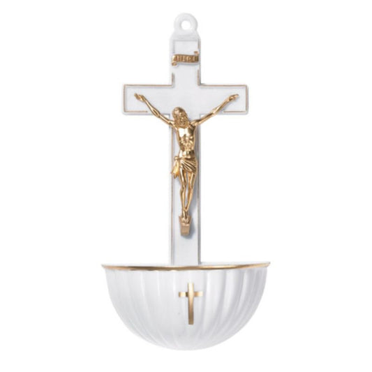 Fuente para agua bendita de la cruz blanca