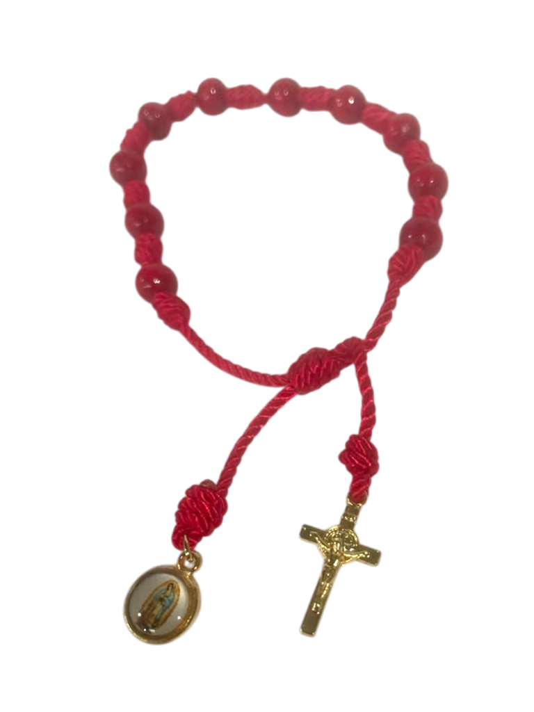 Pulsera de hilo con bolitas roja