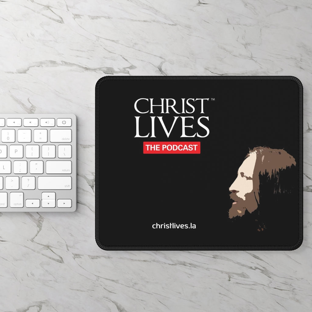 Christ lives mouse pad