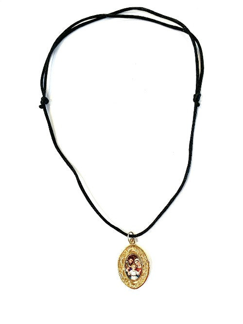 Medalla de la Sagrada Familia y San José con hilo