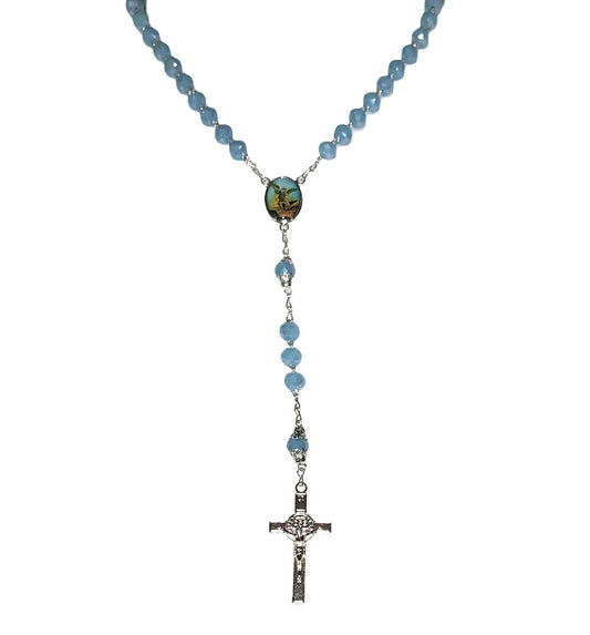 Rosario azul cristalino con medalla San Miguel Arcangel