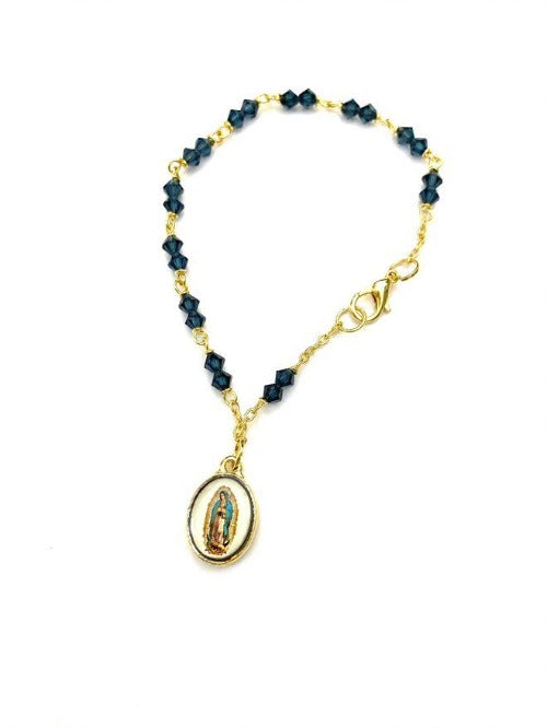 Pulseras con piedras cristalinas